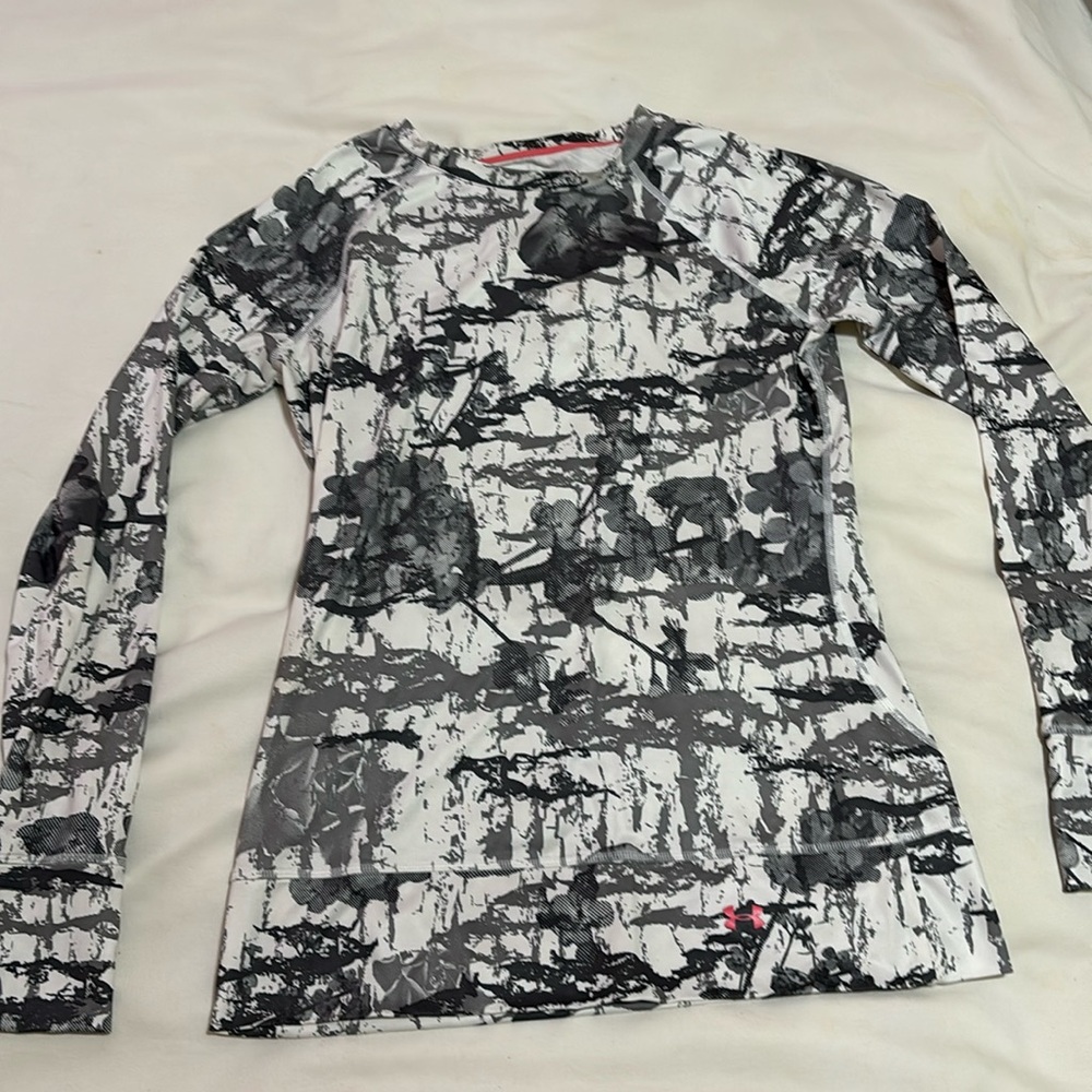 Under armour shirt